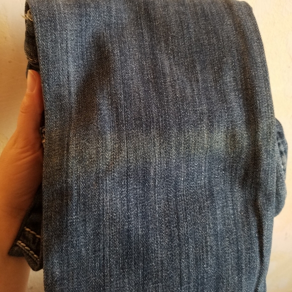 Silver Tuesday Distressed Blue Jean Capri Pants - Picture 12 of 13